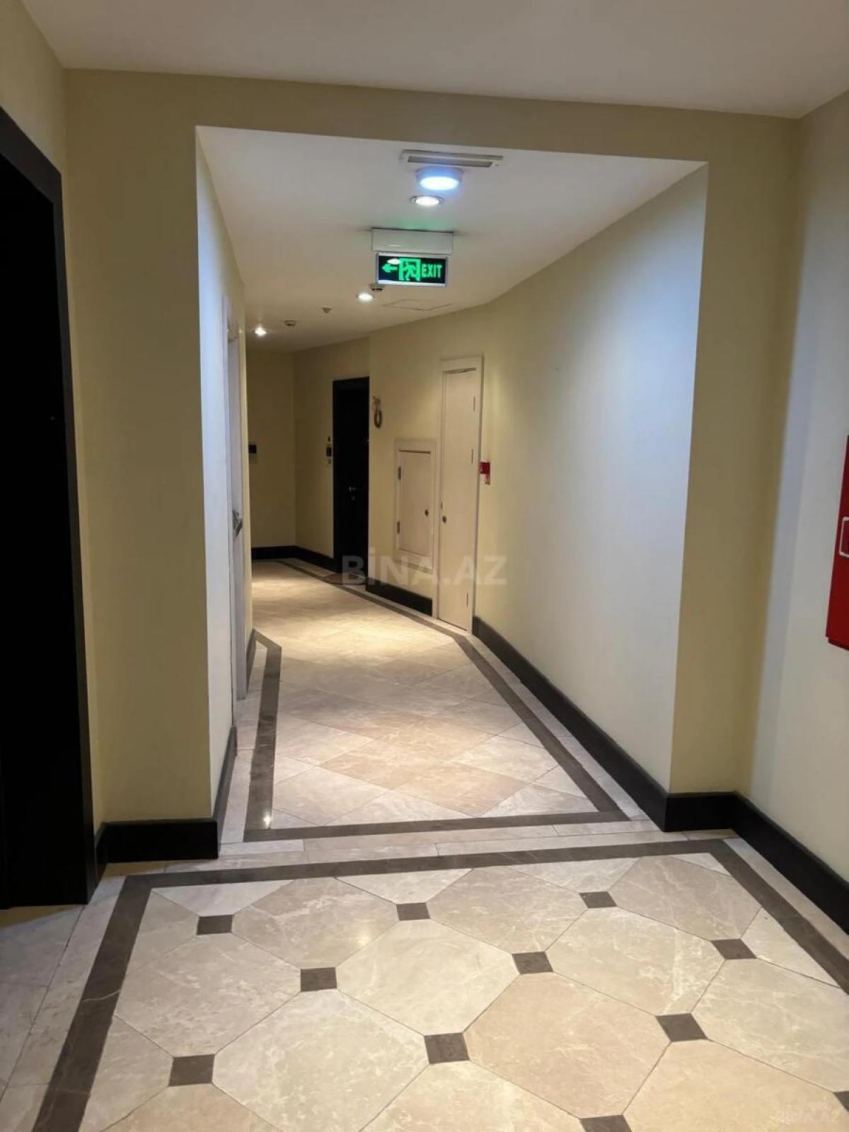 Kirayə verilir 3 otaqlı mənzil 170 m²