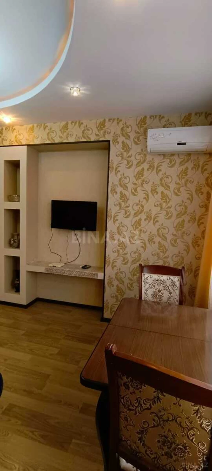 Kirayə verilir 2 otaqlı mənzil 60 m²