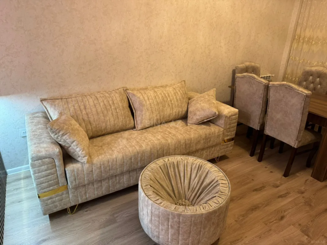 Kirayə verilir 2 otaqlı mənzil 70 m²