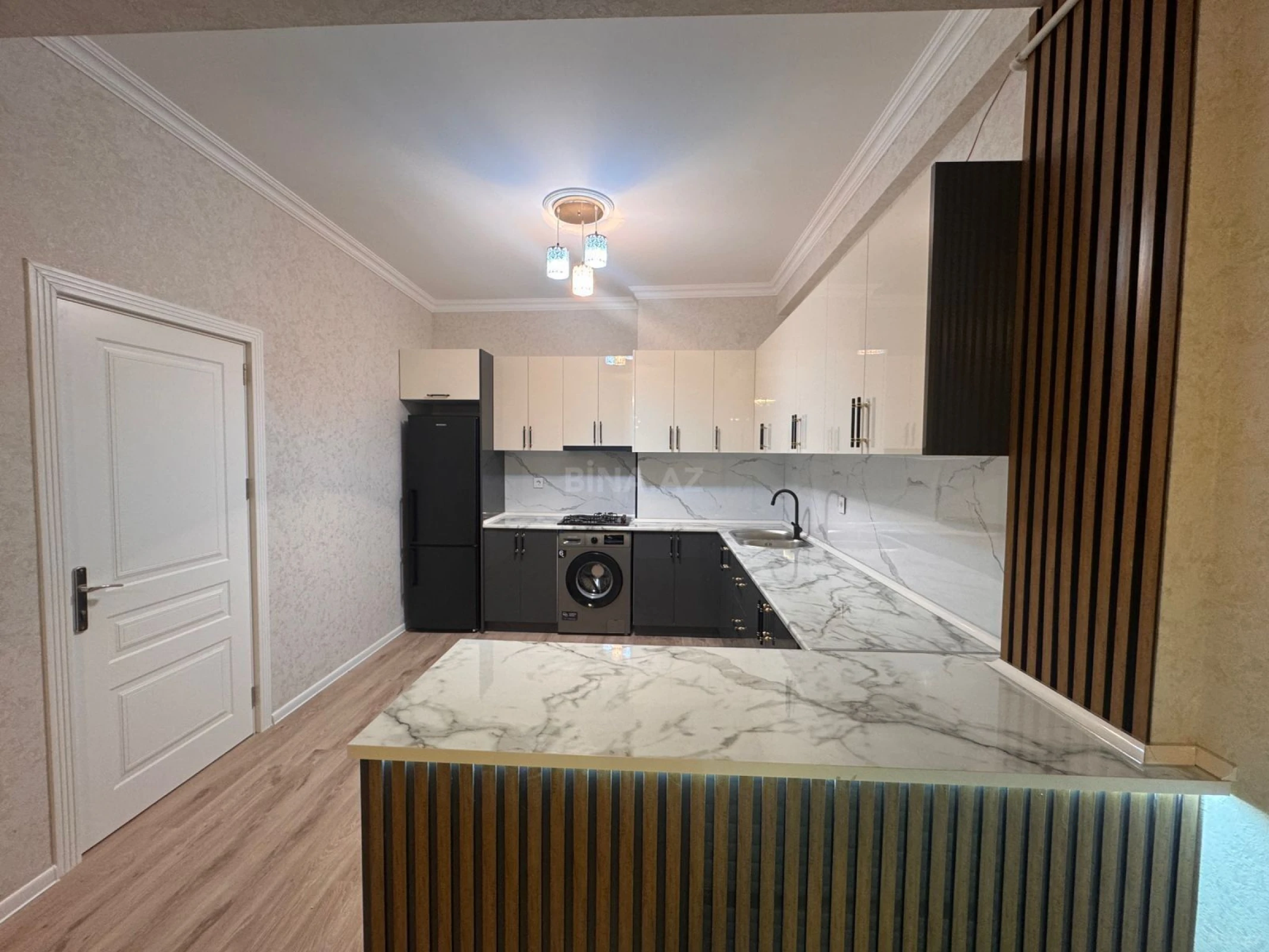 Kirayə verilir 2 otaqlı mənzil 70 m²