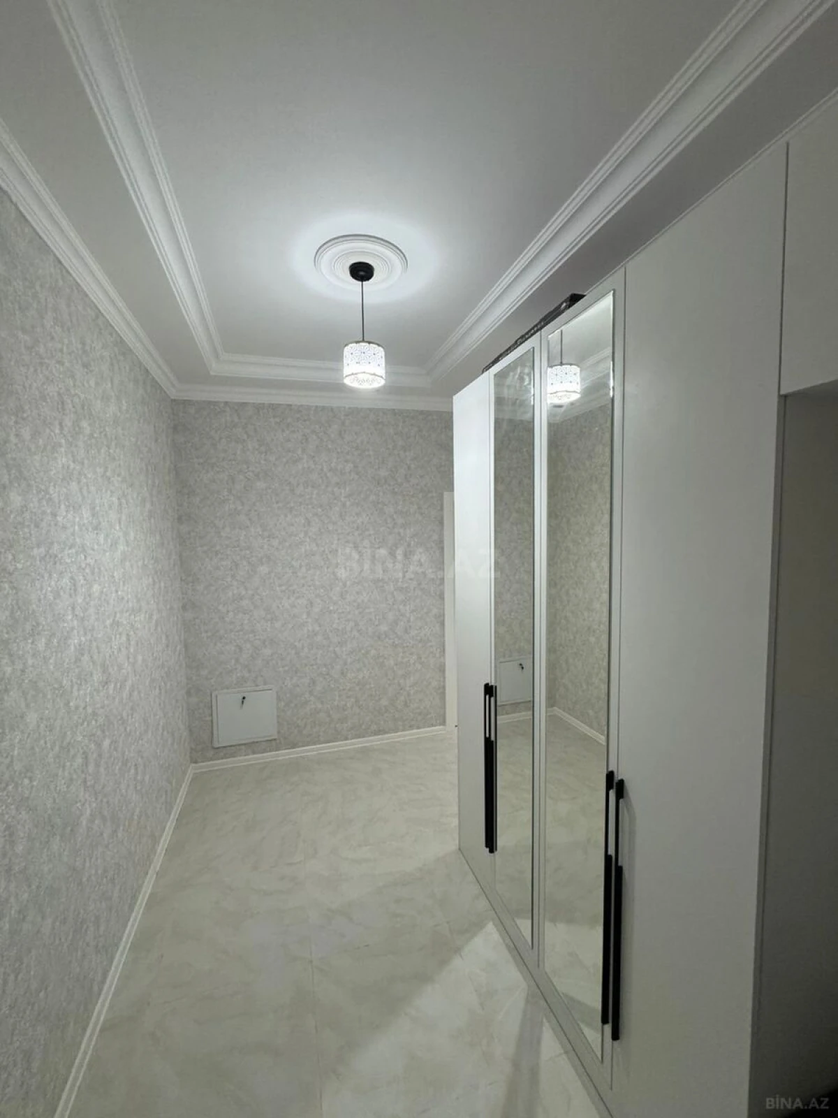Kirayə verilir 2 otaqlı mənzil 70 m²