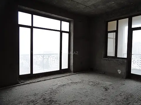 Satılır 3 otaqlı mənzil 113 m²