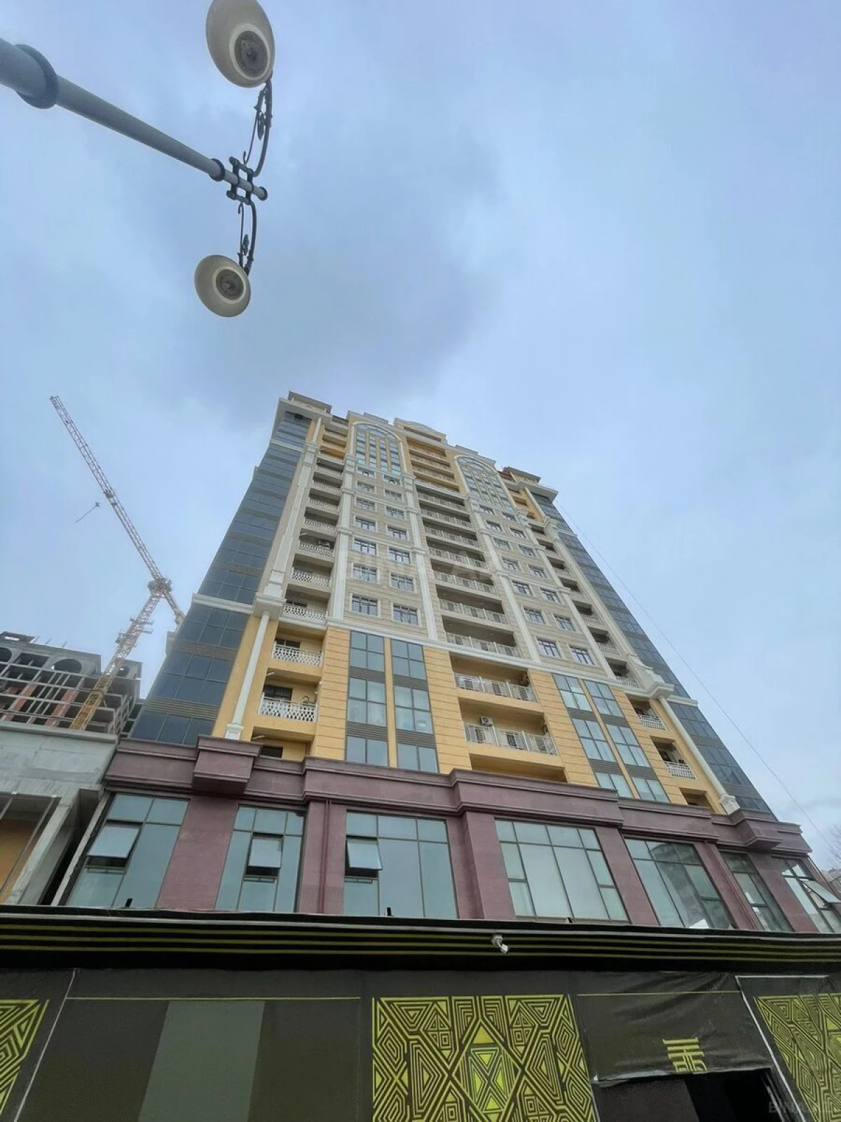 Satılır 3 otaqlı mənzil 113 m²