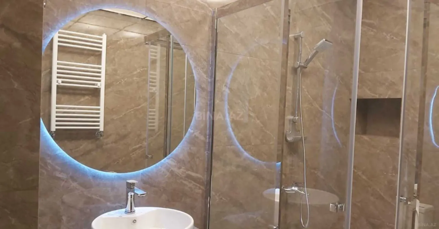 Kirayə verilir 2 otaqlı mənzil 85 m²