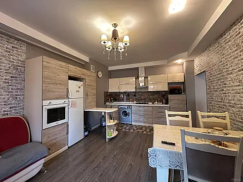 Satılır 3 otaqlı mənzil 137 m²