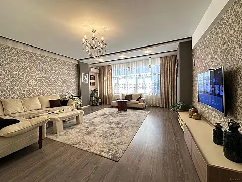 Satılır 3 otaqlı mənzil 137 m² — Bakı, Xətai 3 otaq 137.00 m²