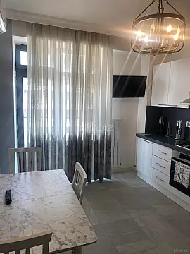 Satılır 2 otaqlı mənzil 103 m²