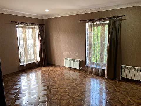 Satılır 4 otaqlı həyət evi 250 m²