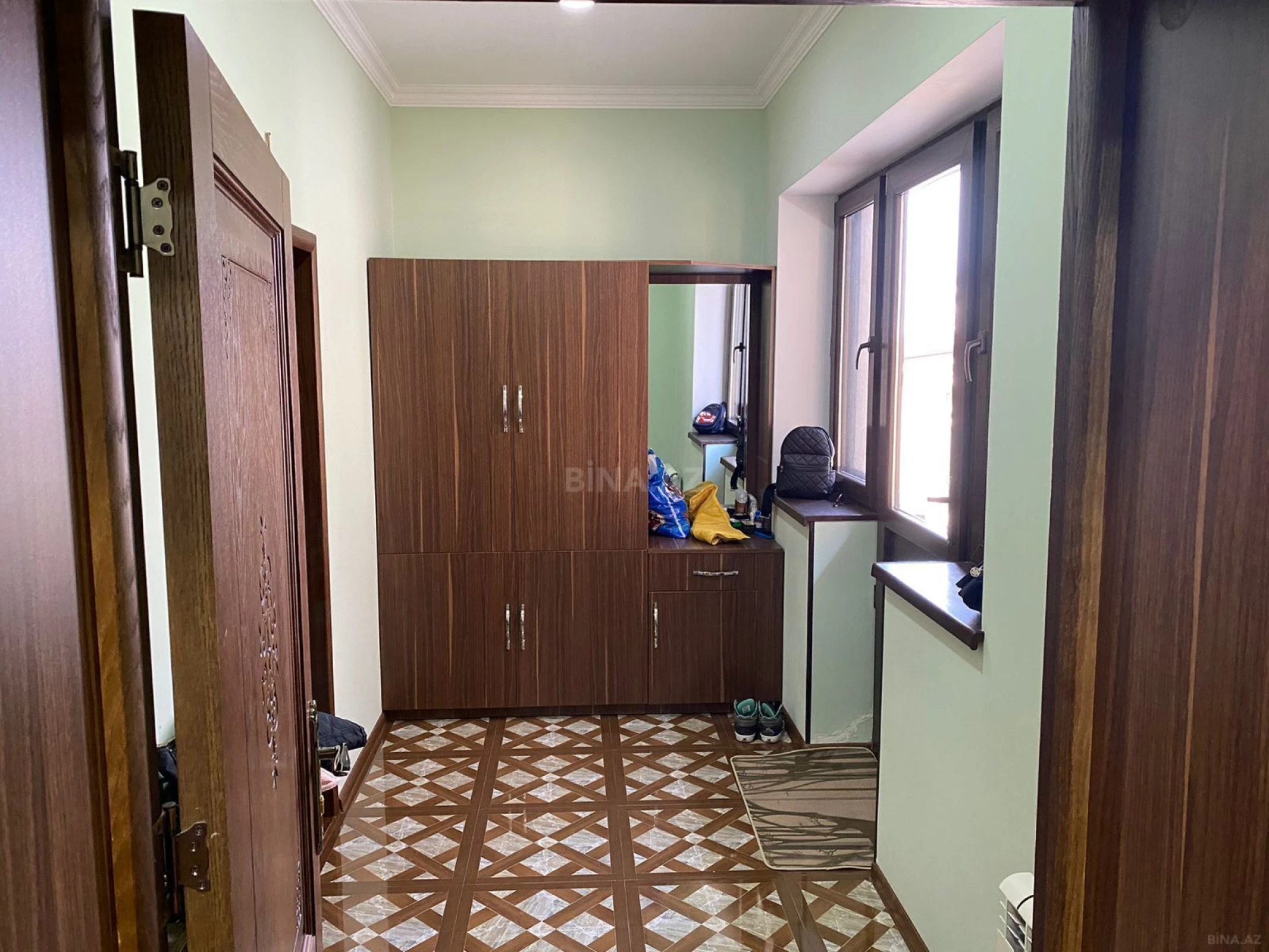 Satılır 4 otaqlı həyət evi 250 m²