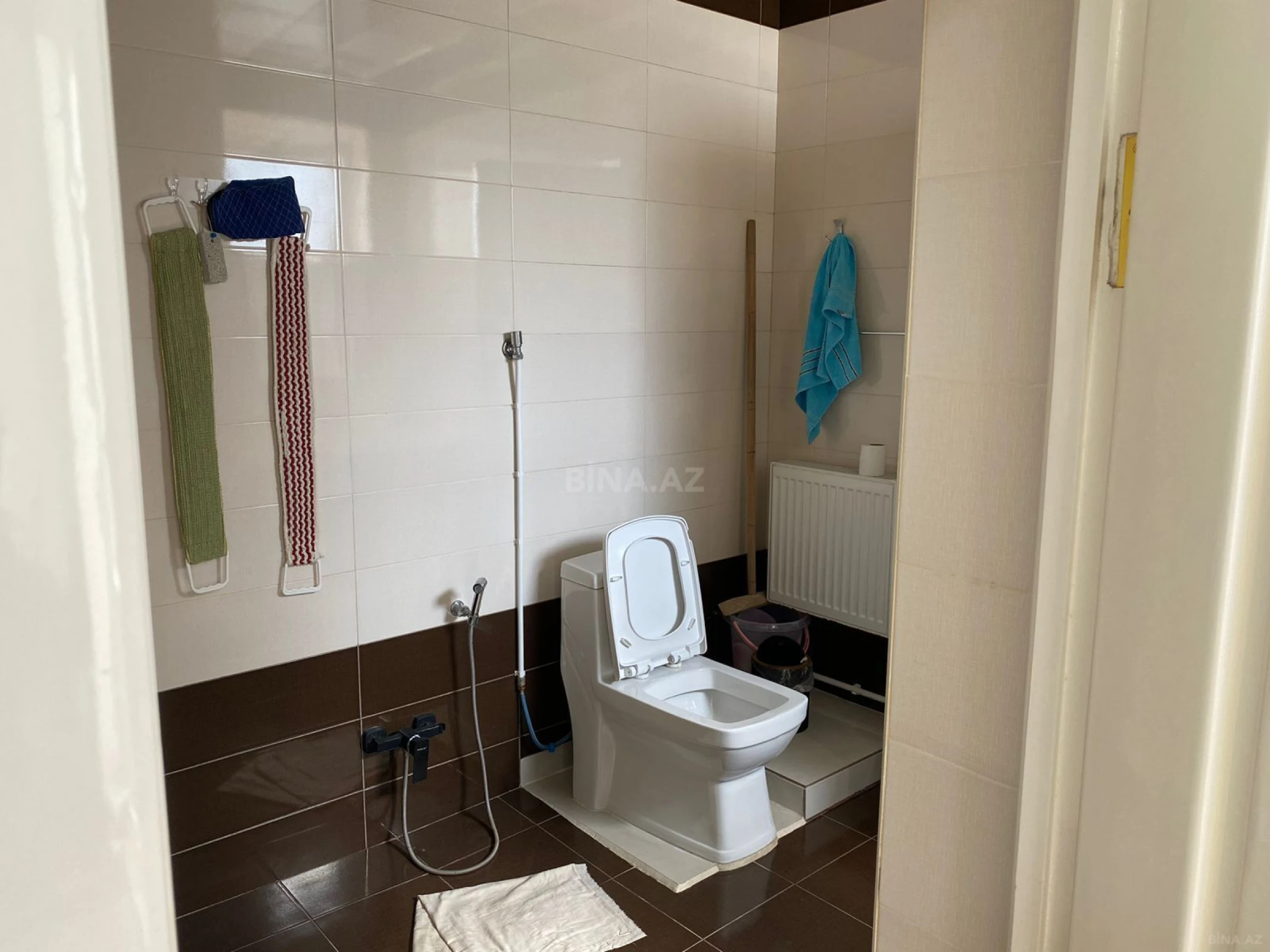 Satılır 4 otaqlı həyət evi 250 m²