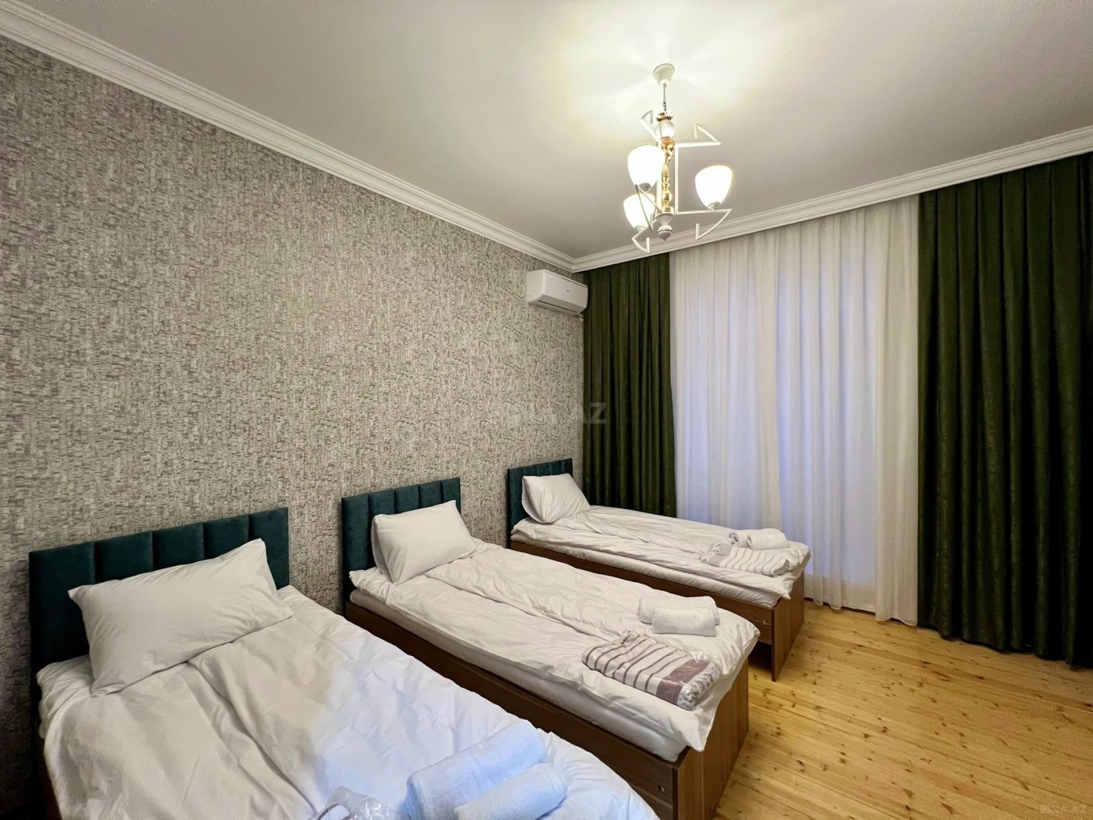 Satılır 7 otaqlı həyət evi 220 m²