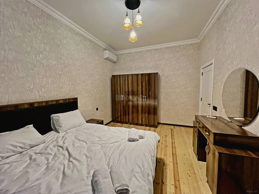 Satılır 7 otaqlı həyət evi 220 m²