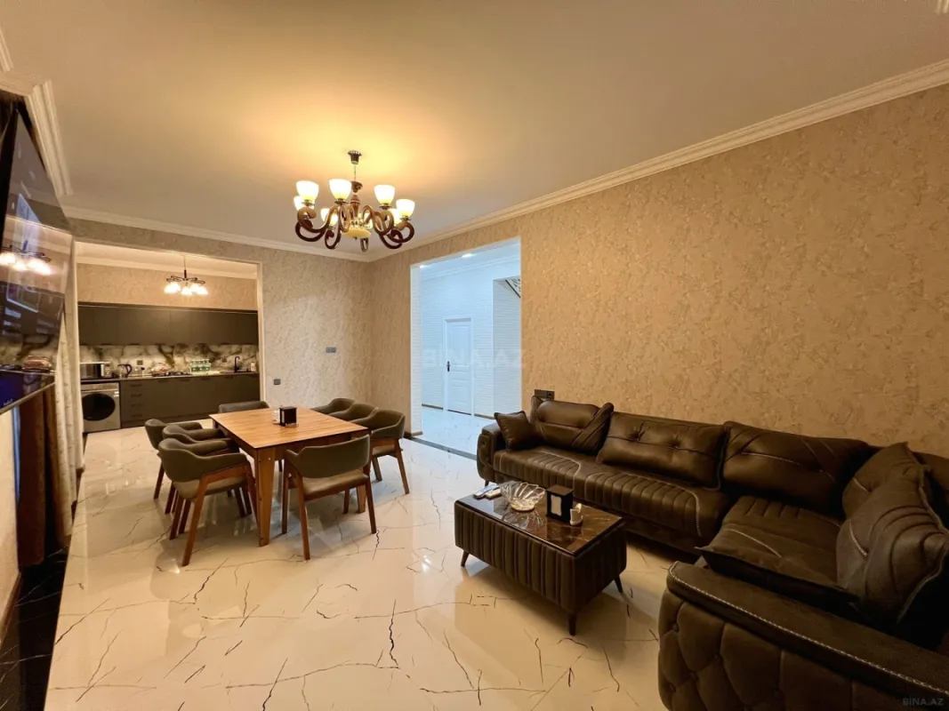 Satılır 7 otaqlı həyət evi 220 m²