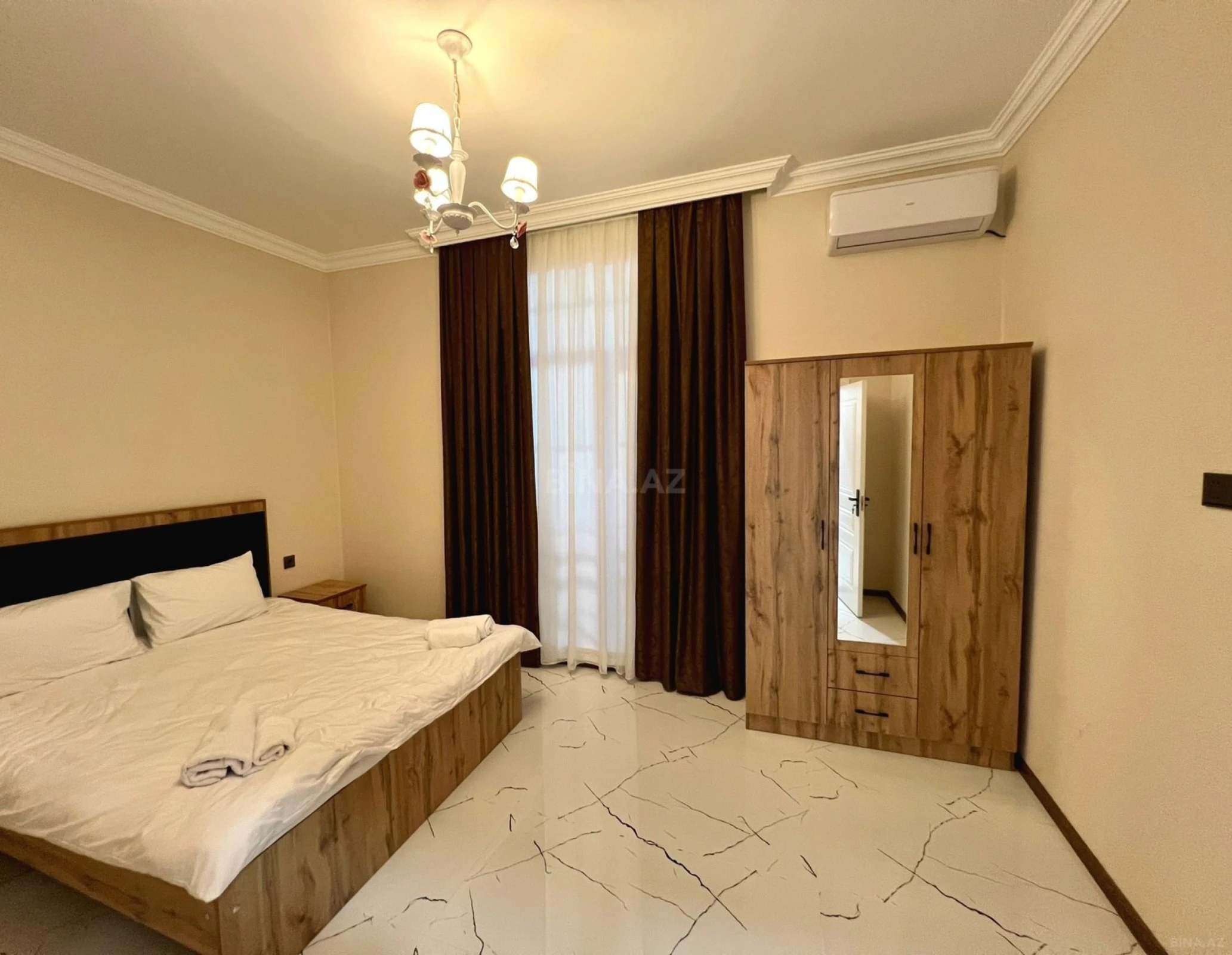 Satılır 7 otaqlı həyət evi 220 m²