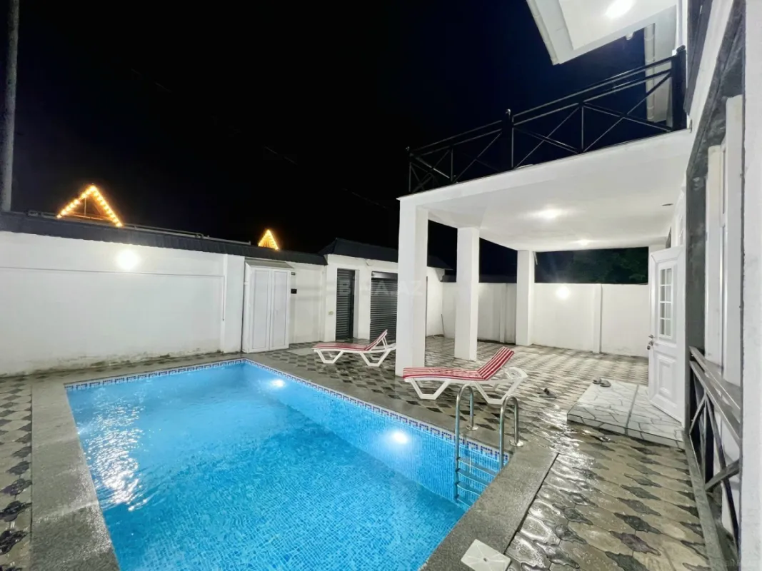 Satılır 7 otaqlı həyət evi 220 m²