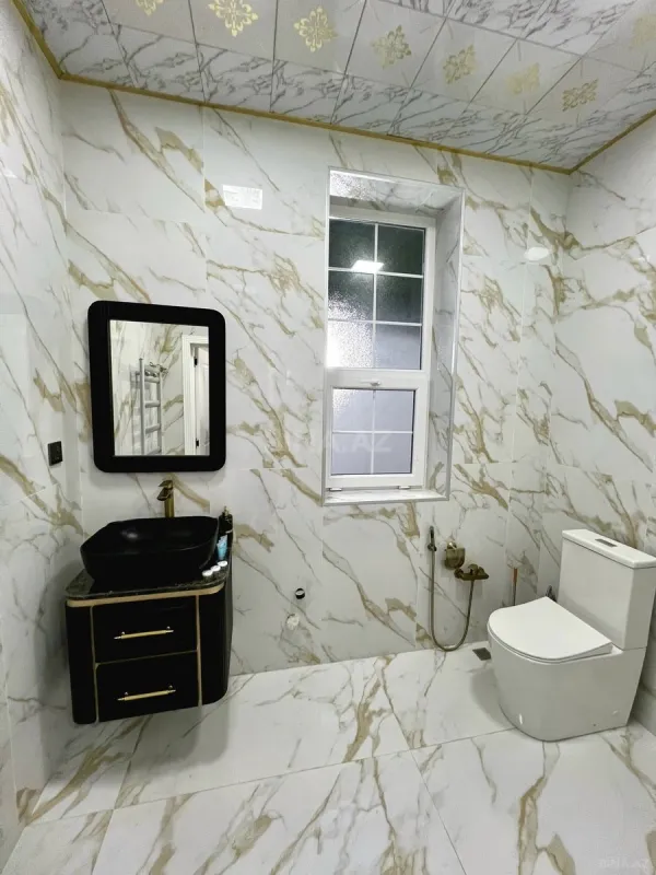 Satılır 7 otaqlı həyət evi 220 m²