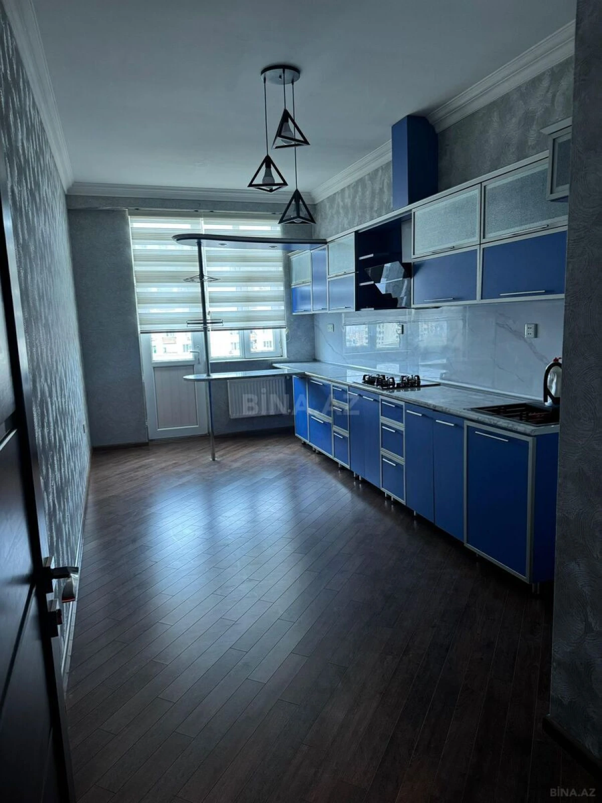 Satılır 2 otaqlı mənzil 90 m²
