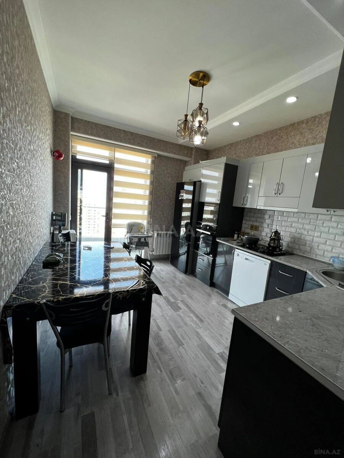 Satılır 3 otaqlı mənzil 100 m²