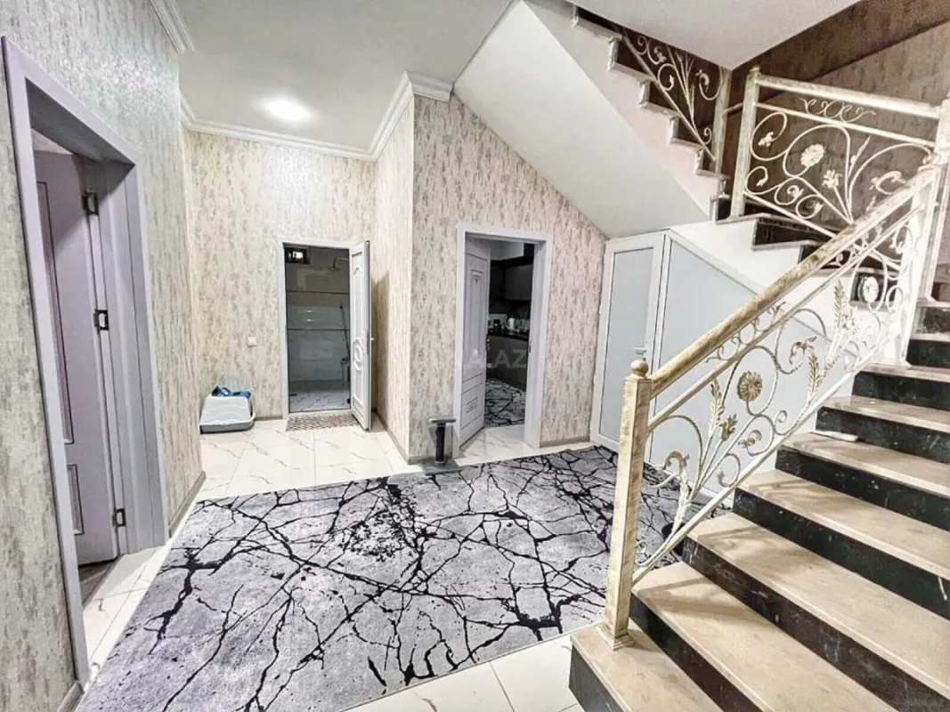 Satılır 5 otaqlı həyət evi 140 m²