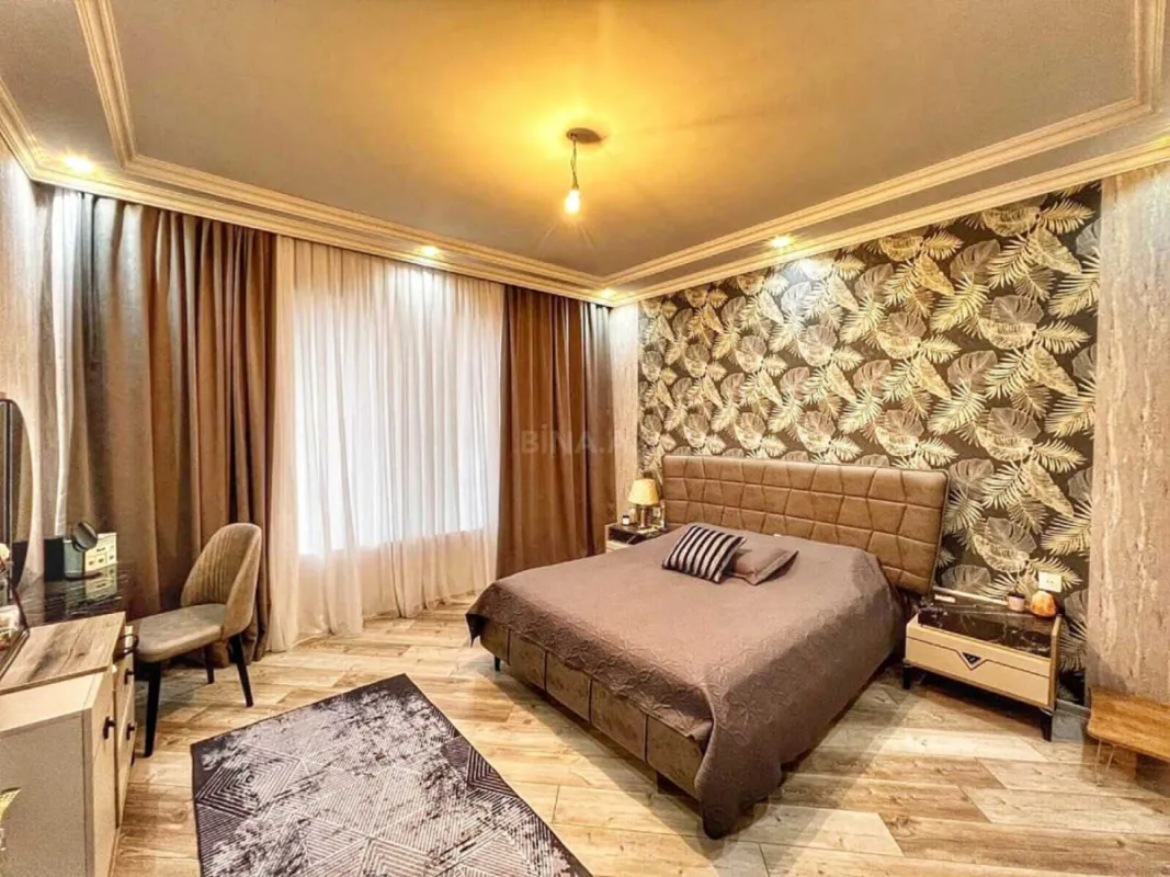 Satılır 5 otaqlı həyət evi 140 m²