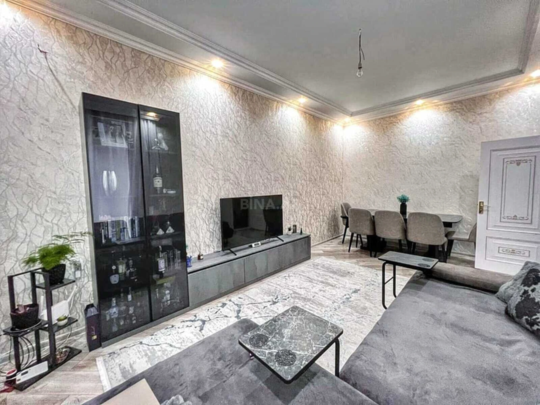 Satılır 5 otaqlı həyət evi 140 m²