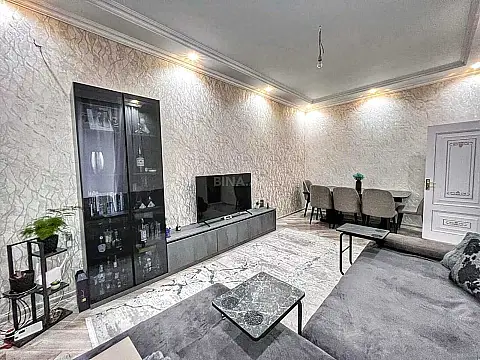 Satılır 5 otaqlı həyət evi 140 m²