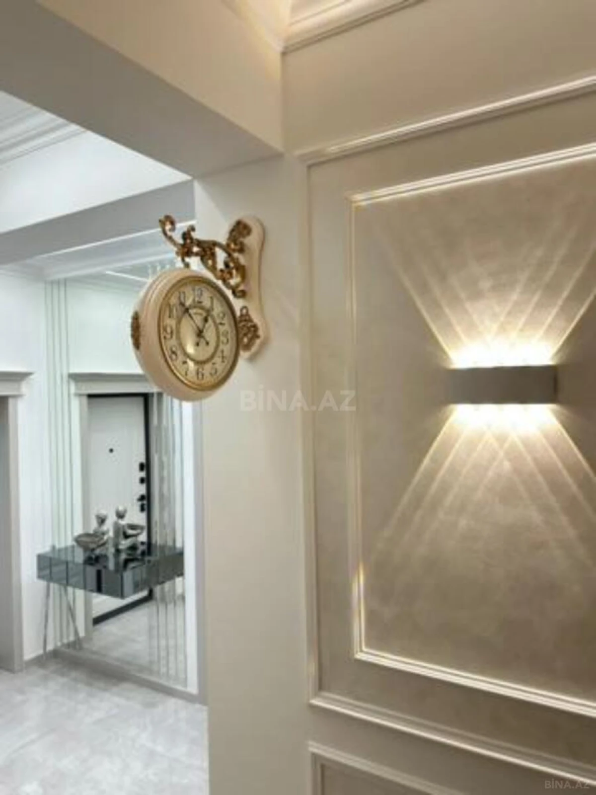 Satılır 3 otaqlı mənzil 104 m²