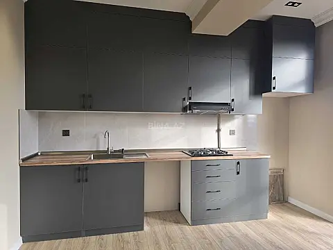 Kirayə verilir 2 otaqlı mənzil 85 m²