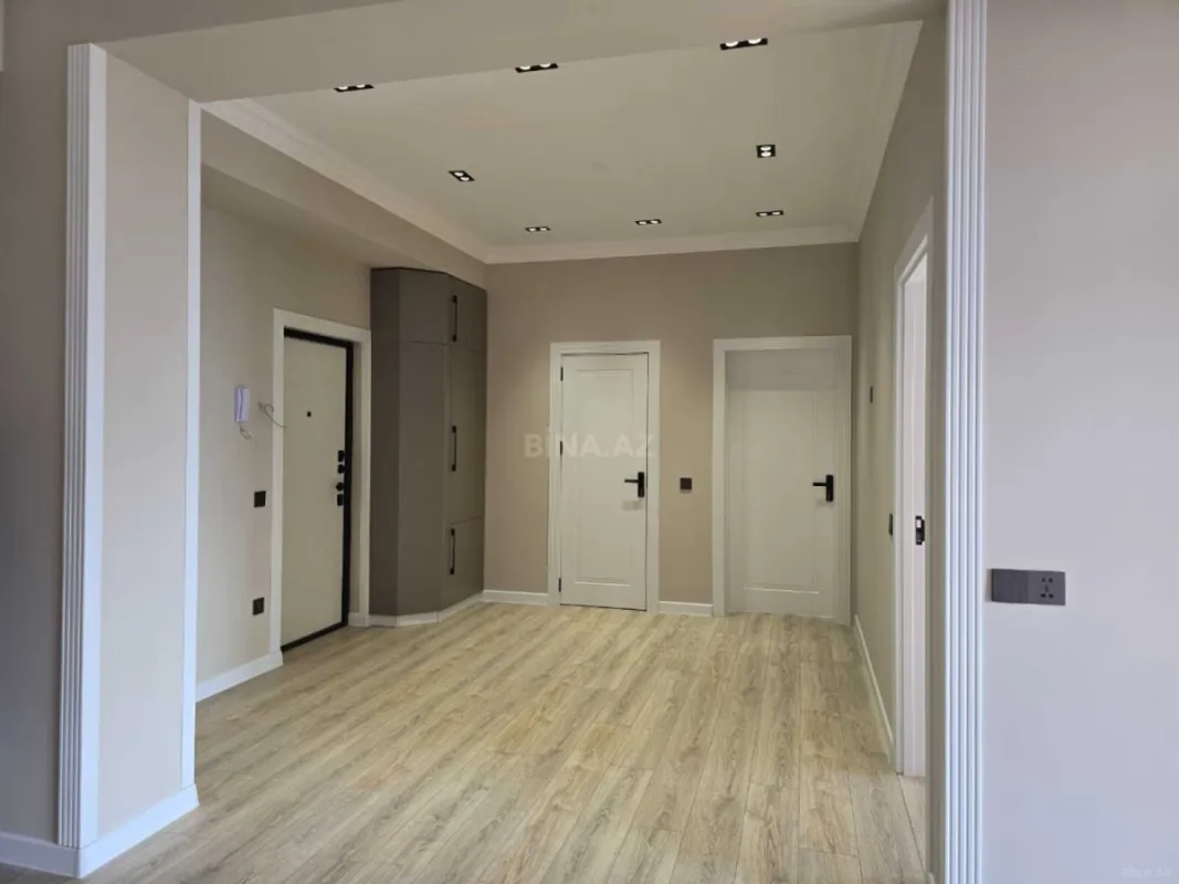 Kirayə verilir 2 otaqlı mənzil 85 m²