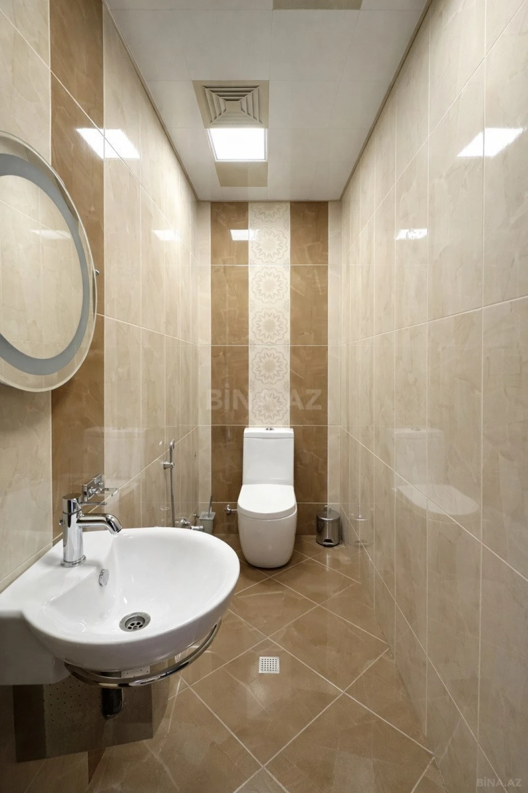 Satılır 3 otaqlı mənzil 140 m²