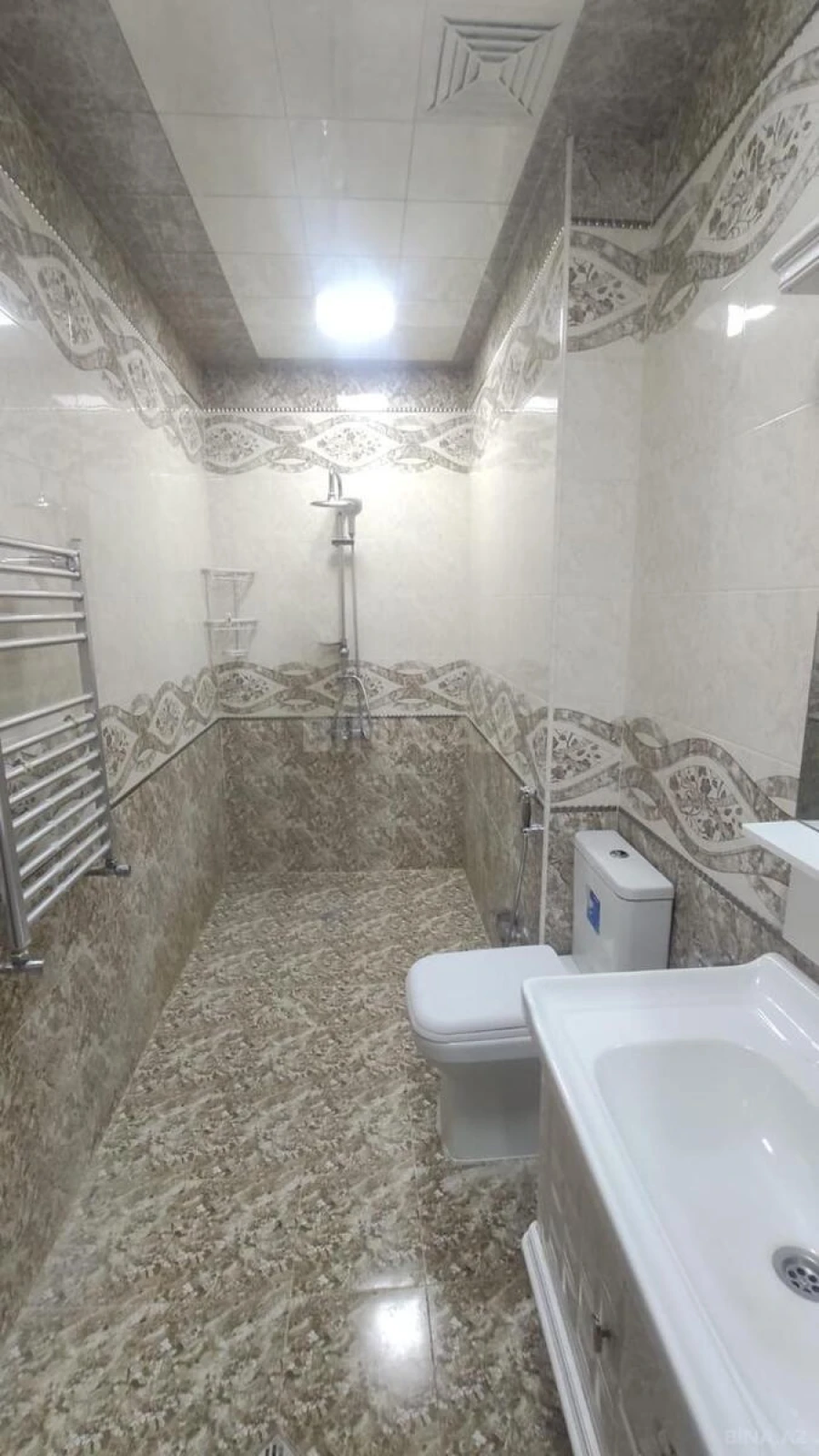 Kirayə verilir 2 otaqlı mənzil 100 m²