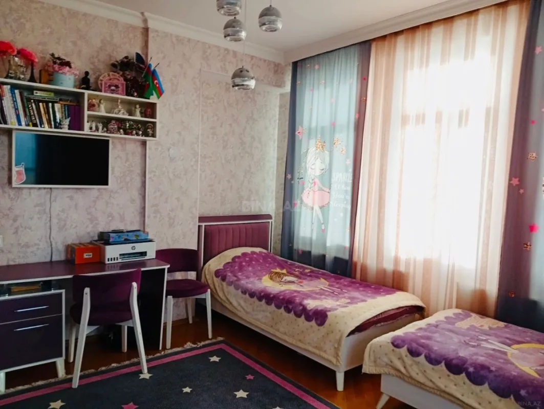Satılır 3 otaqlı mənzil 125 m²