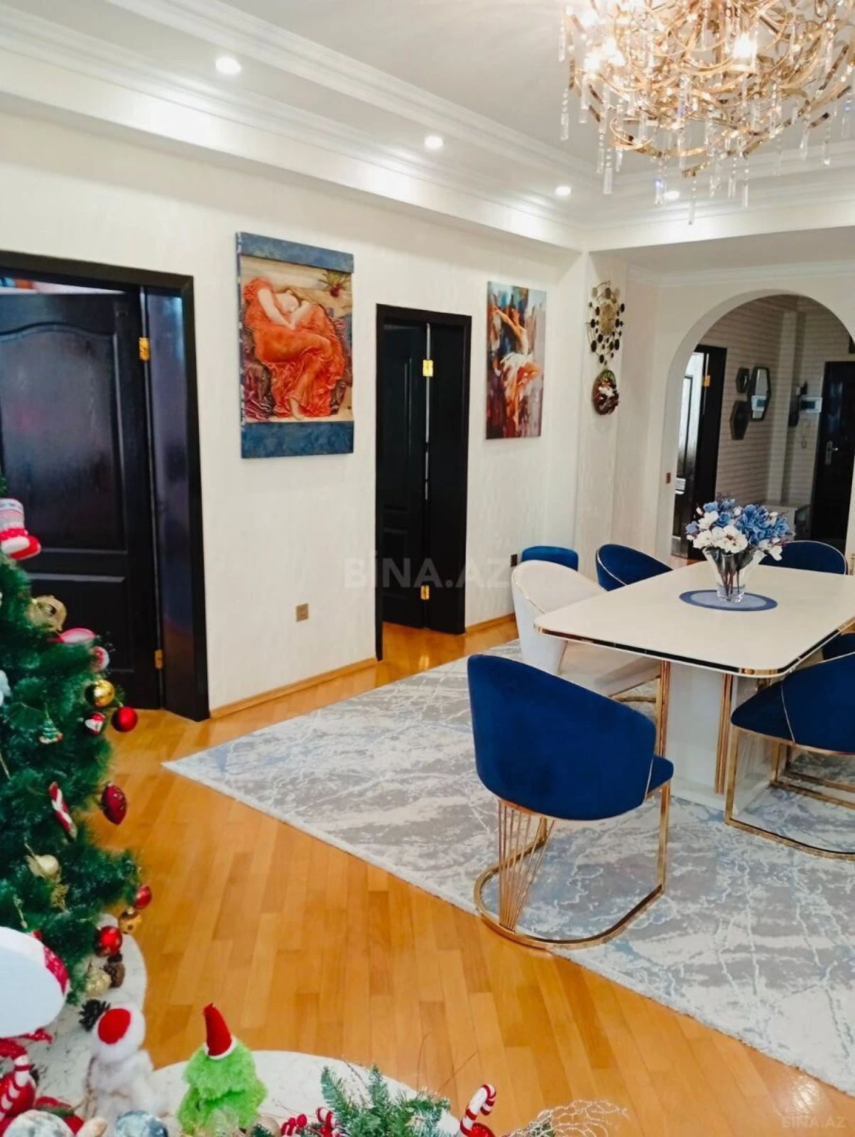 Satılır 3 otaqlı mənzil 125 m²