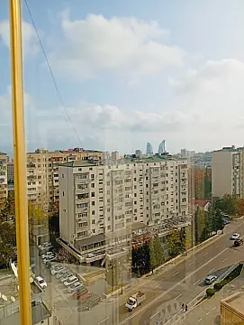 Satılır 3 otaqlı mənzil 125 m²