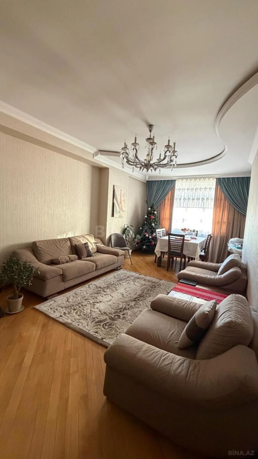 Satılır 3 otaqlı mənzil 120 m²