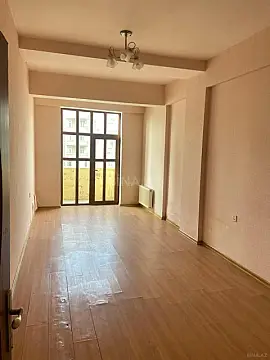 Satılır 2 otaqlı mənzil 90 m²