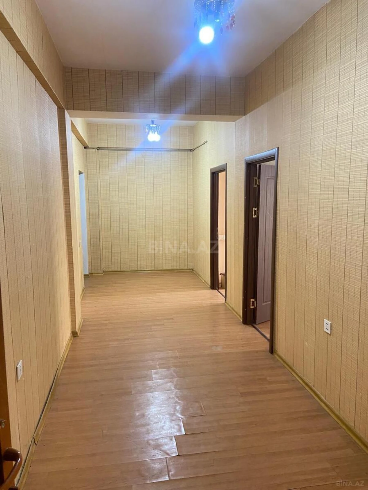 Satılır 2 otaqlı mənzil 90 m²