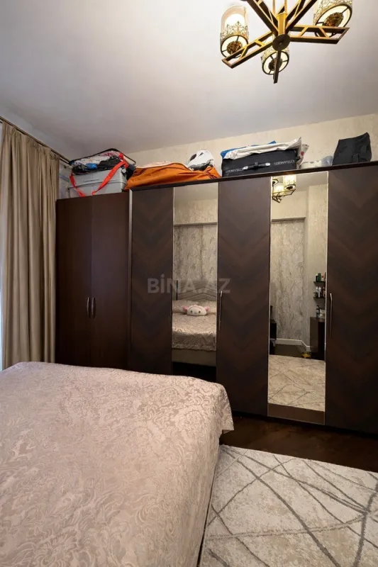 Satılır 2 otaqlı mənzil 70 m²