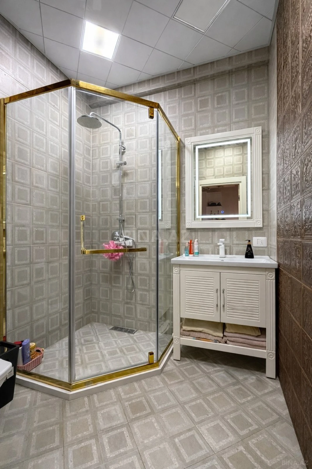 Satılır 2 otaqlı mənzil 70 m²