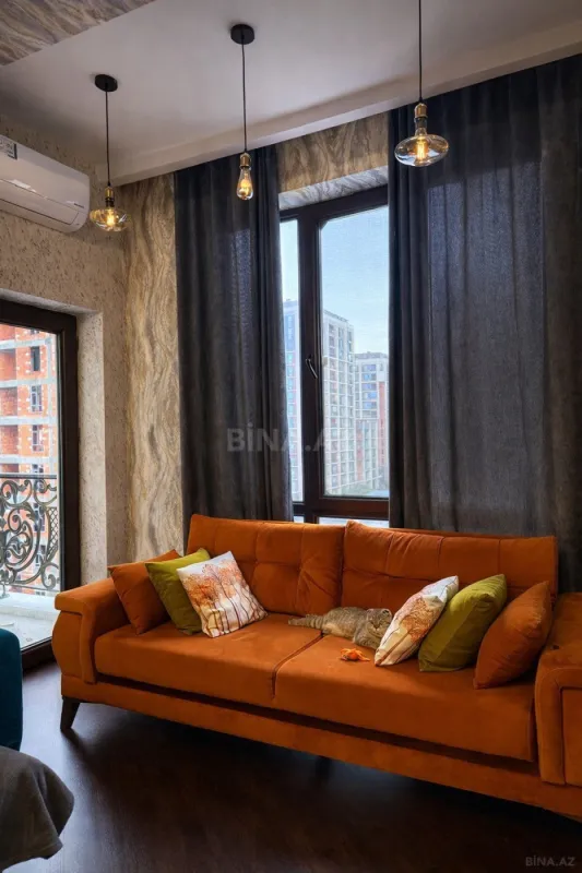 Satılır 2 otaqlı mənzil 70 m²