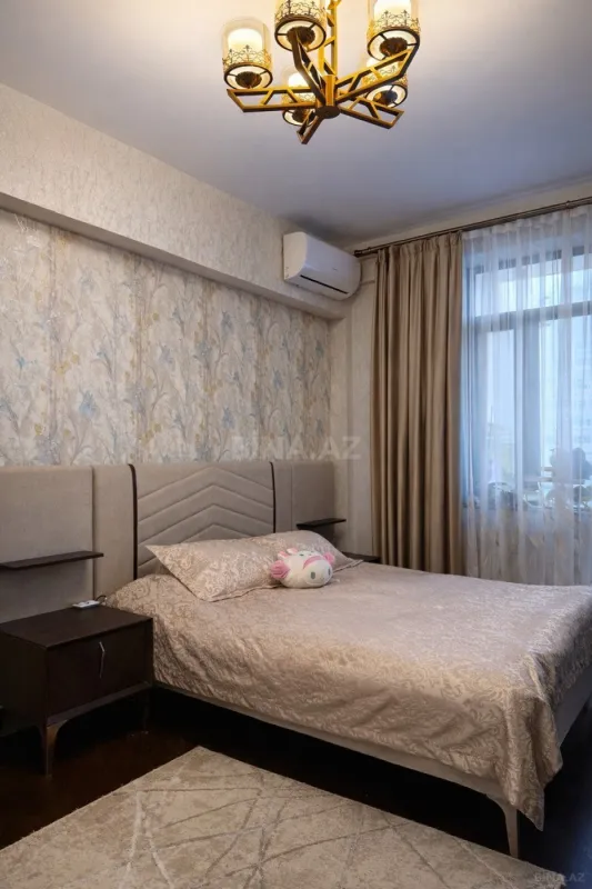 Satılır 2 otaqlı mənzil 70 m²