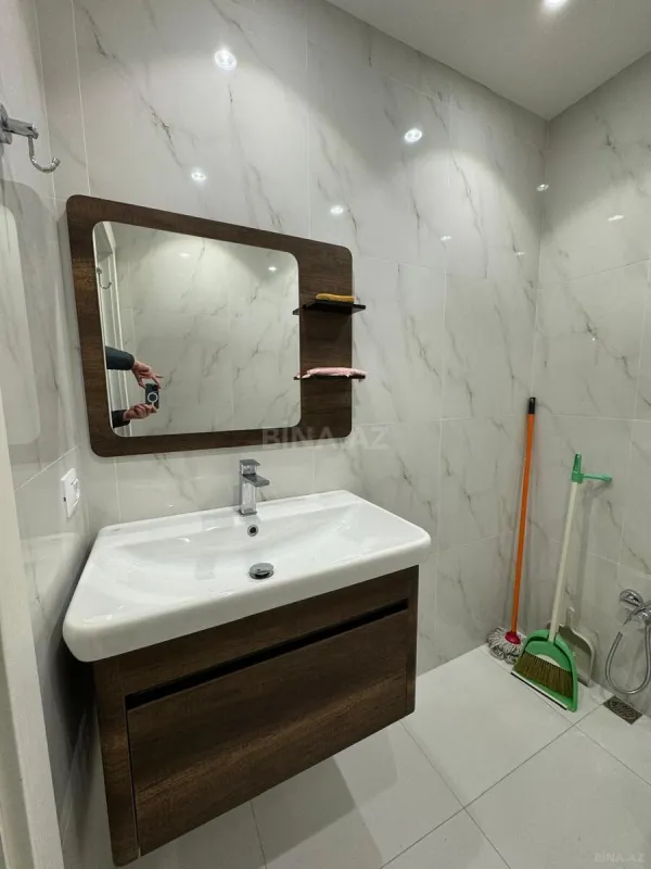 Kirayə verilir 3 otaqlı mənzil 145 m²