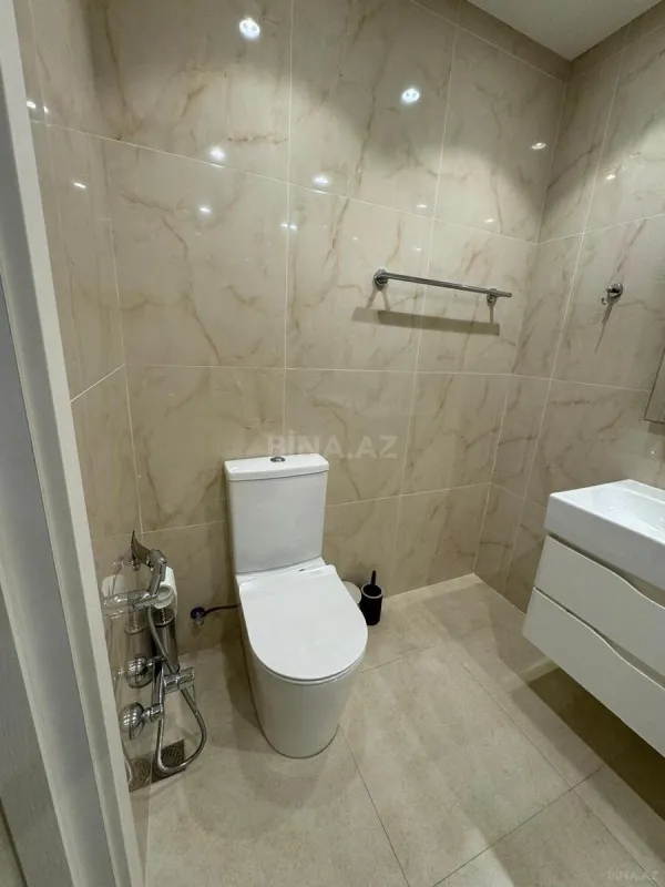 Kirayə verilir 3 otaqlı mənzil 145 m²