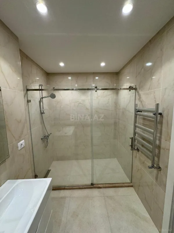 Kirayə verilir 3 otaqlı mənzil 145 m²