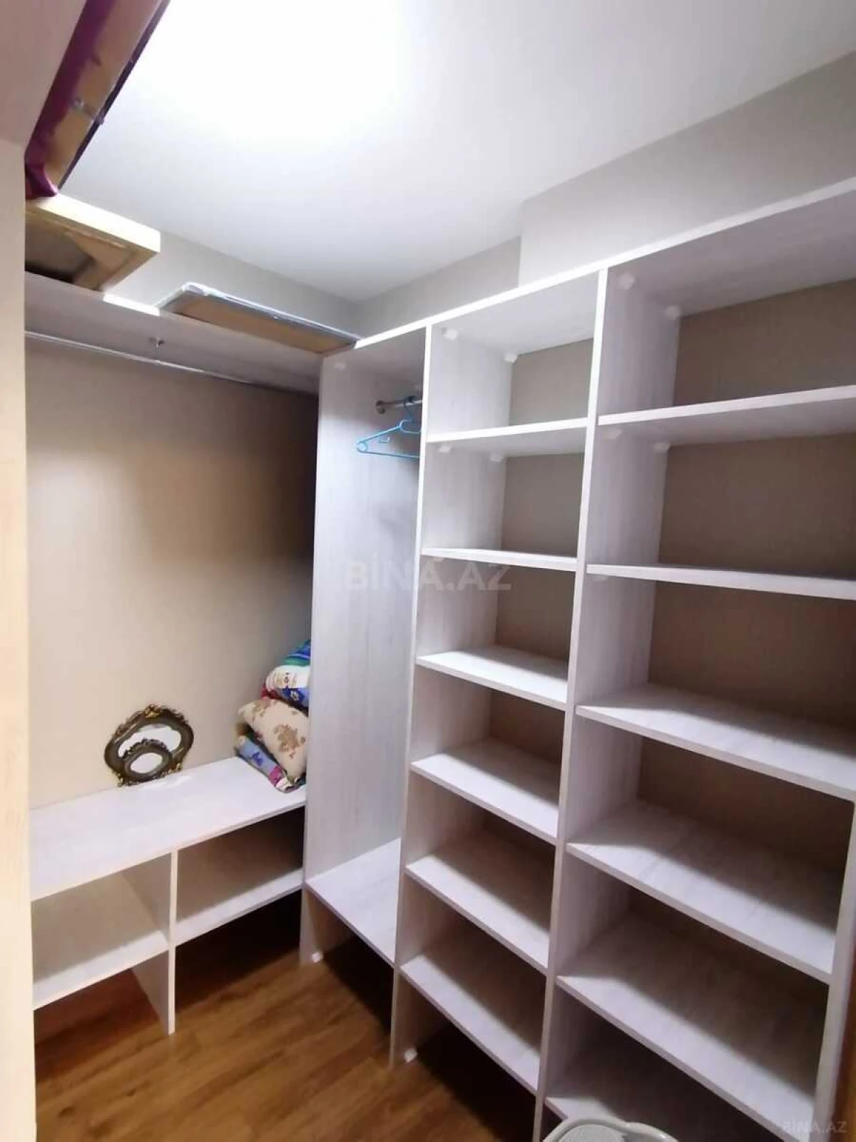 Kirayə verilir 3 otaqlı mənzil 145 m²