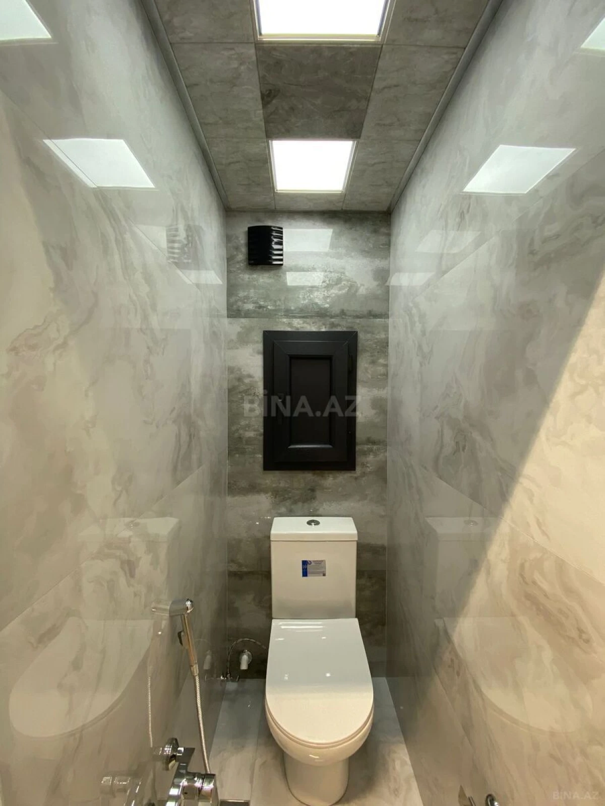 Satılır 2 otaqlı mənzil 65 m²