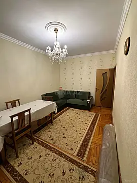 Satılır 4 otaqlı mənzil 110 m²
