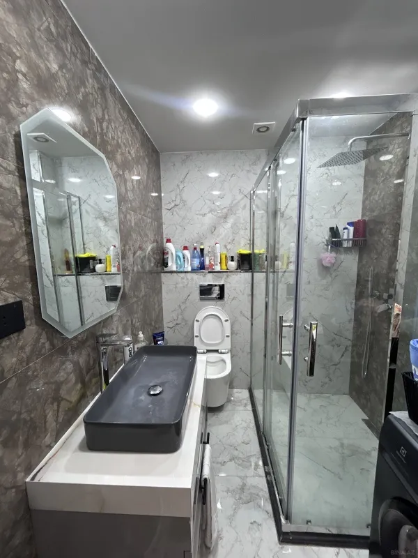 Kirayə verilir 2 otaqlı mənzil 65 m²