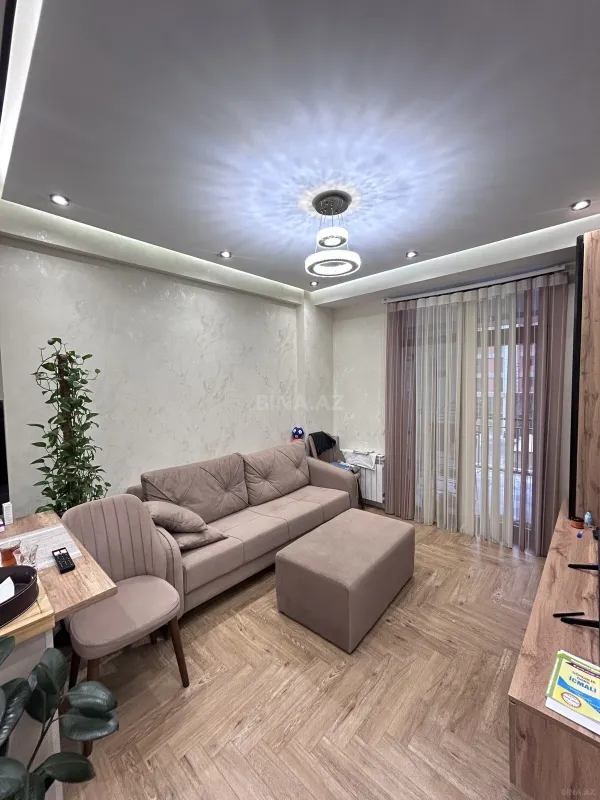 Kirayə verilir 2 otaqlı mənzil 65 m²