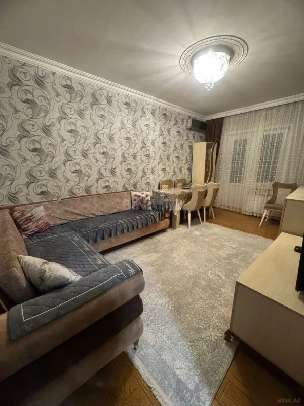 Satılır 4 otaqlı mənzil 110 m²